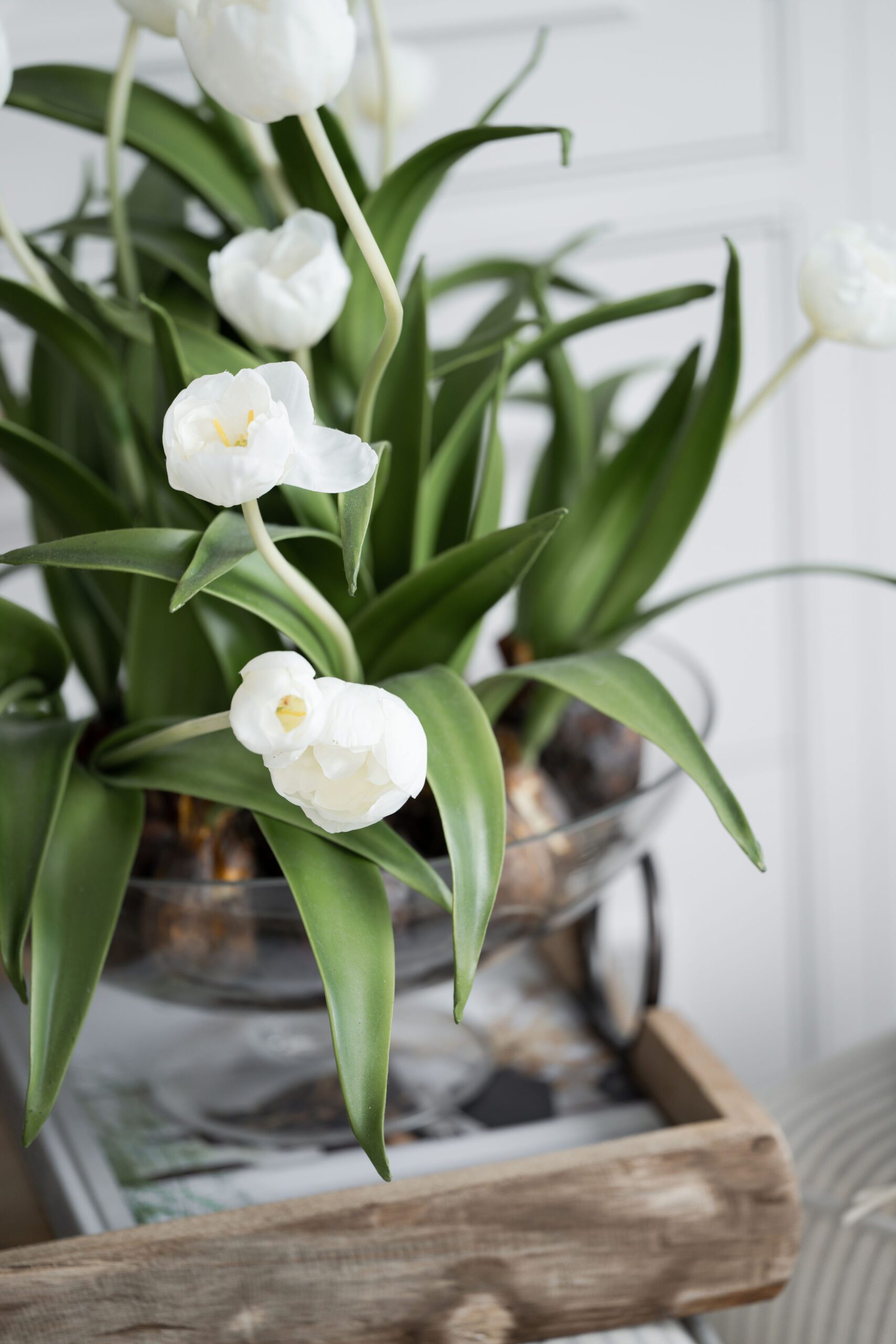 Ellerie White Tulips & Glass Bowl - Image 3